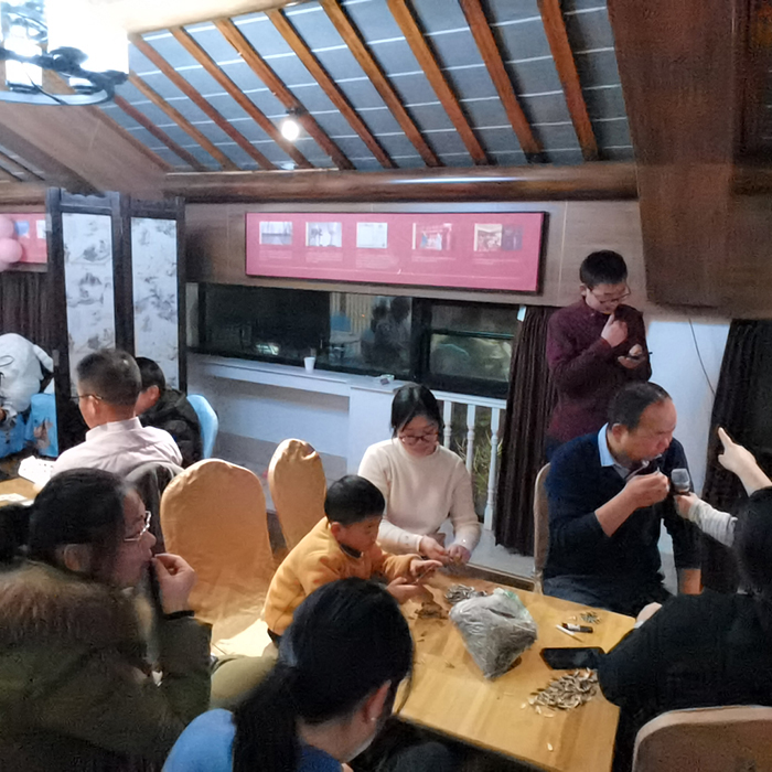 凝聚团队力量，绽放青春风采