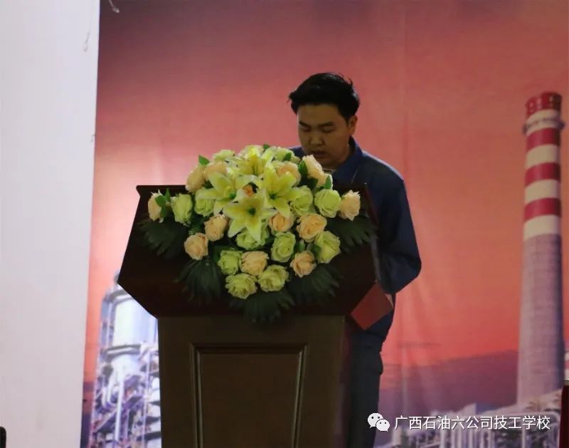 20230614174706_32253.jpg 学生代表发言.jpg
