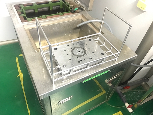 优质超声波清洗机器水