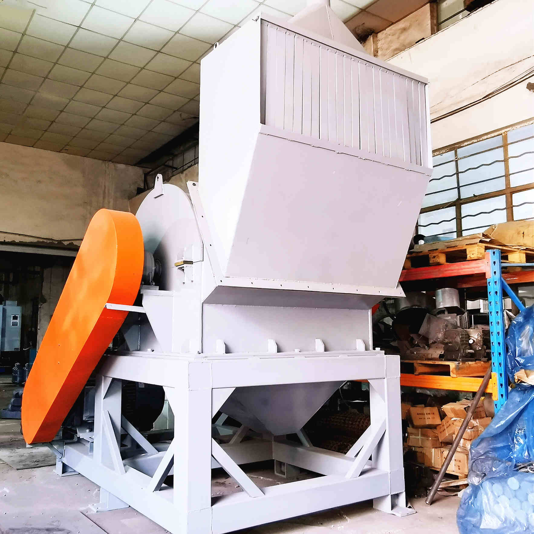 WP1300破碎机75KW主图原图方_副本.jpg