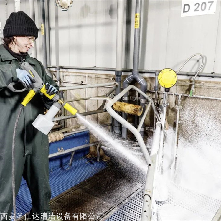 養(yǎng)殖場(chǎng)冷水高壓清洗機(jī).jpg