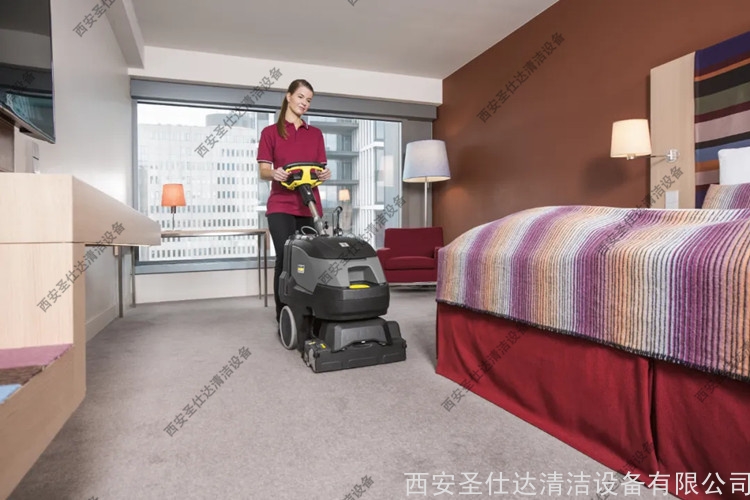 酒店三合一地毯清洗機.jpg