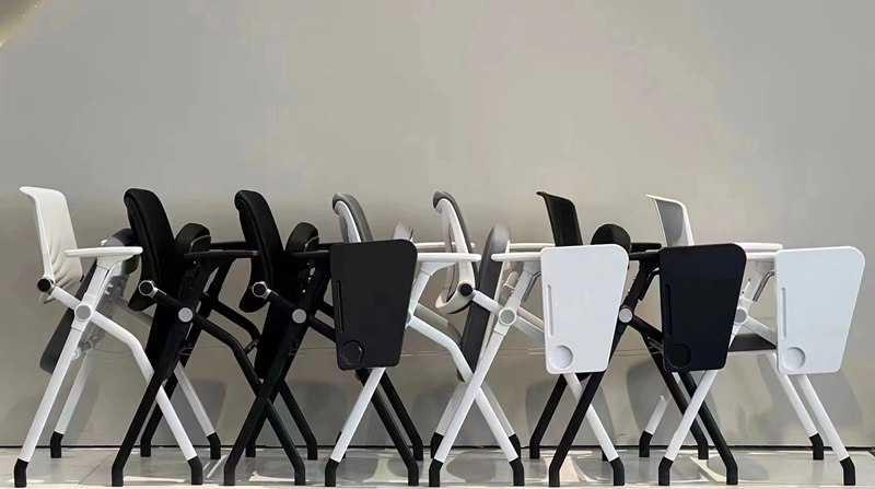 一款可折叠办公培训椅的功能展示