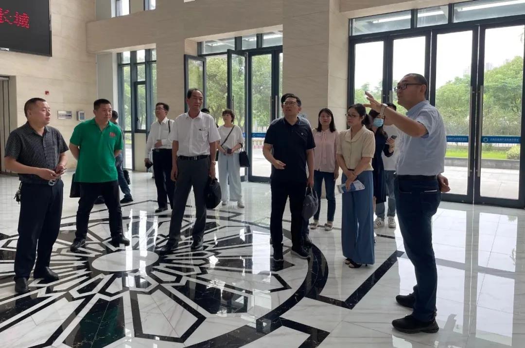 常州绿建商会莅临无锡云亭烯参观访问