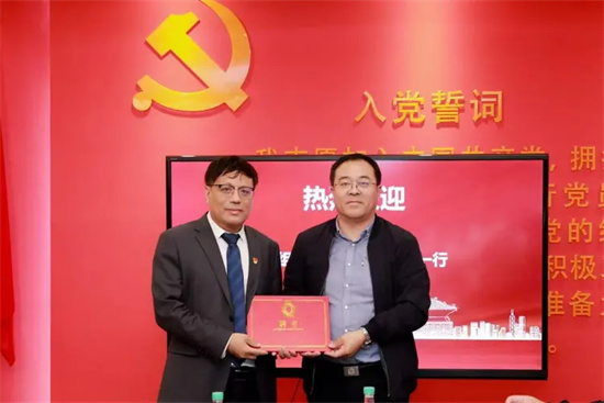 20241016184632_58163.jpg 下载 (4).jpg