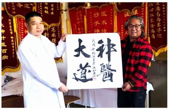 下载 (12).jpg