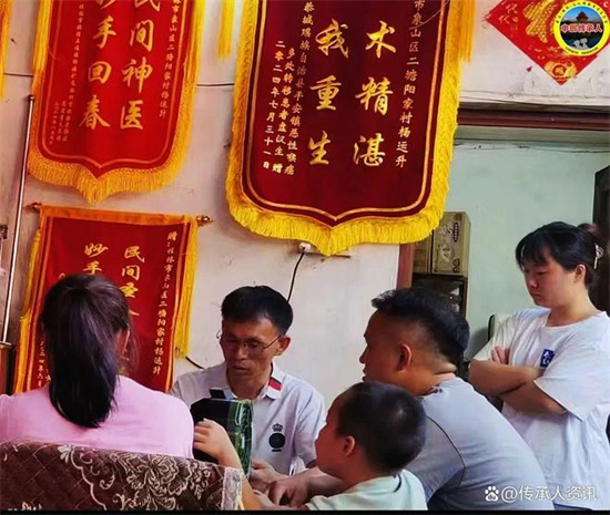 下载 (4).jpg