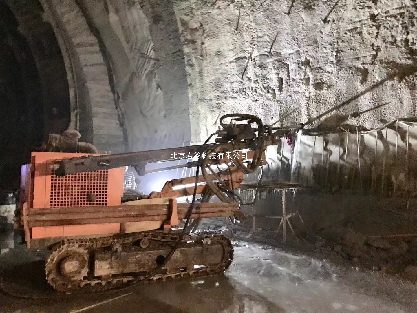 新成昆铁路垭口隧道